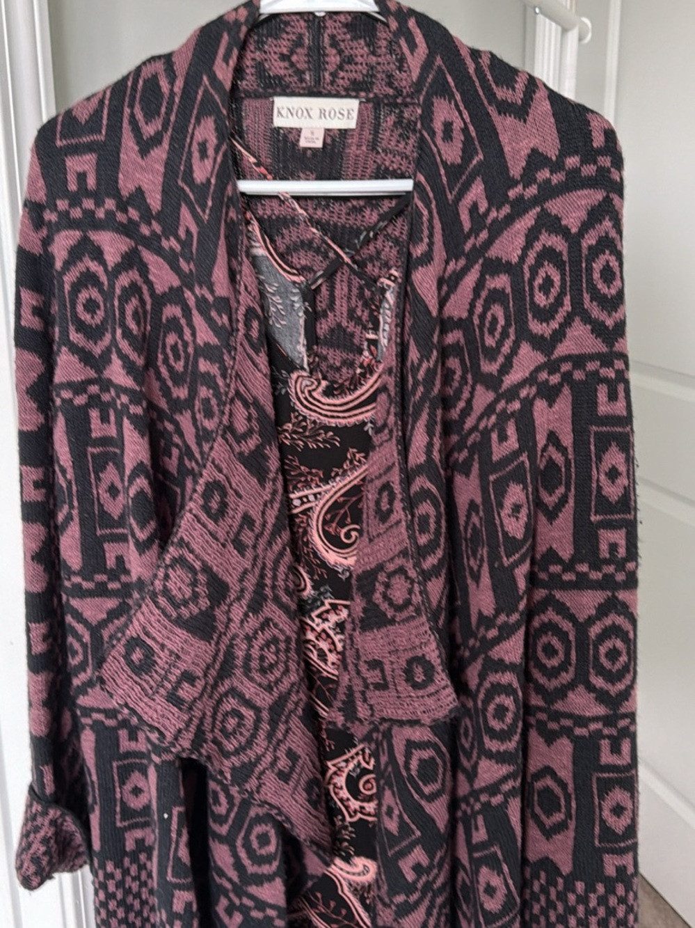 Knox Rose Pink & Black Geometric Open-Front Cardigan